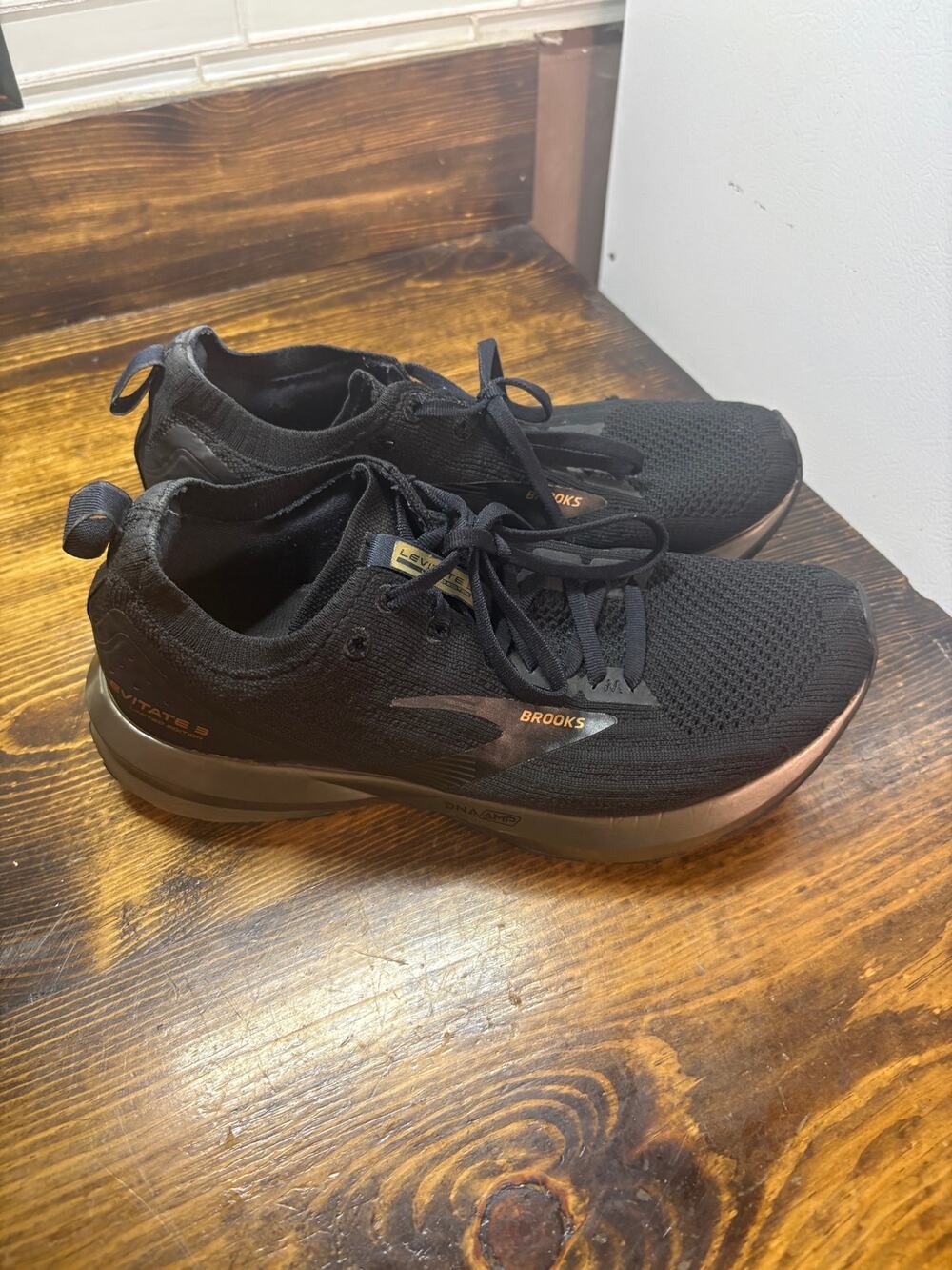 Brooks Black Sneakers Women Size 9